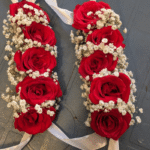 Red Rose & Baby’s Breath Flower 🌹 Gajari just look it