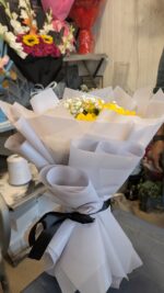 Sunflower Bouquet - Image 2