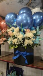 Special imported bouquet with balloon's 🎈 & imported Flowers