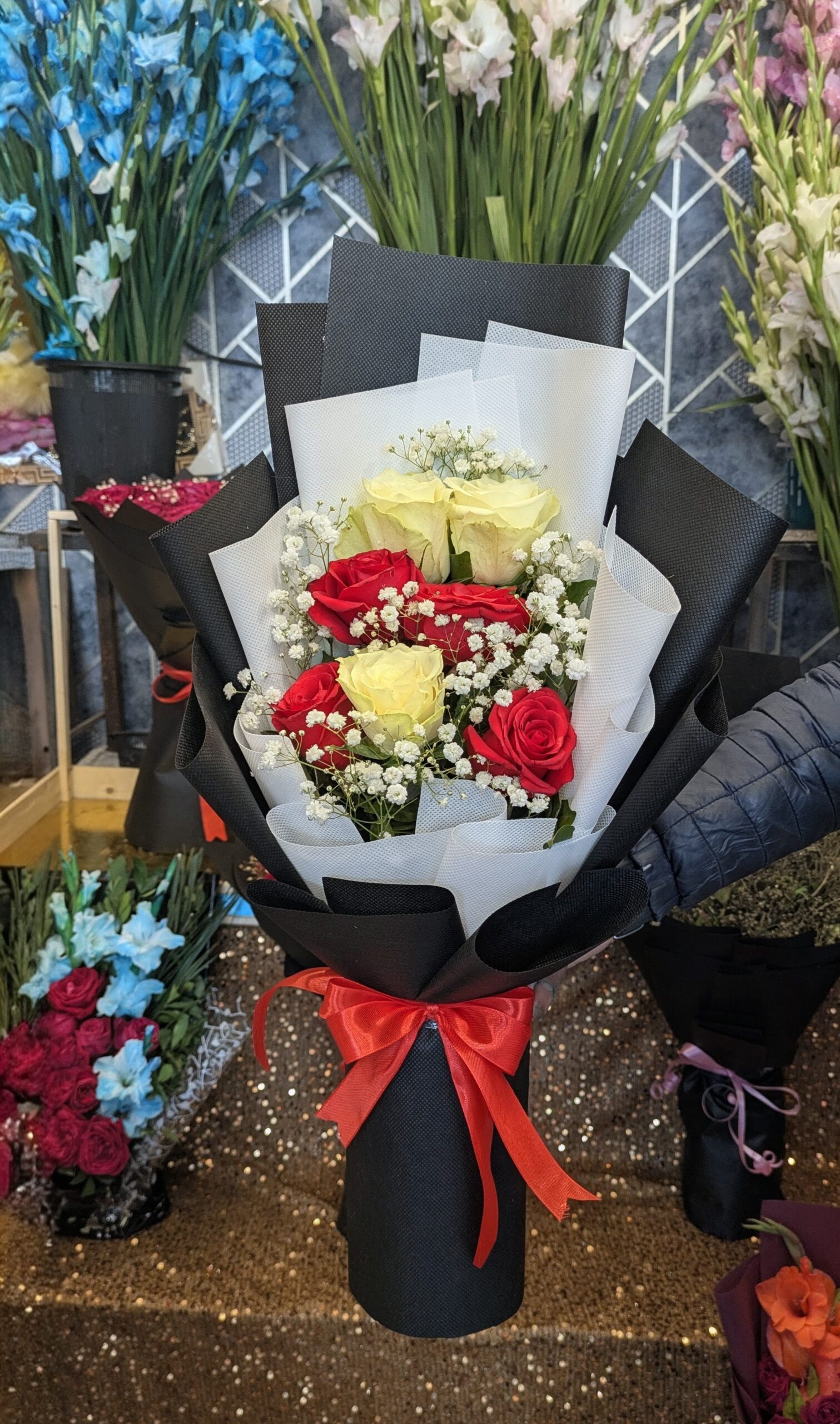 PXL_20260202_071726596~2 Imported bouquet π premium packing - Image 1