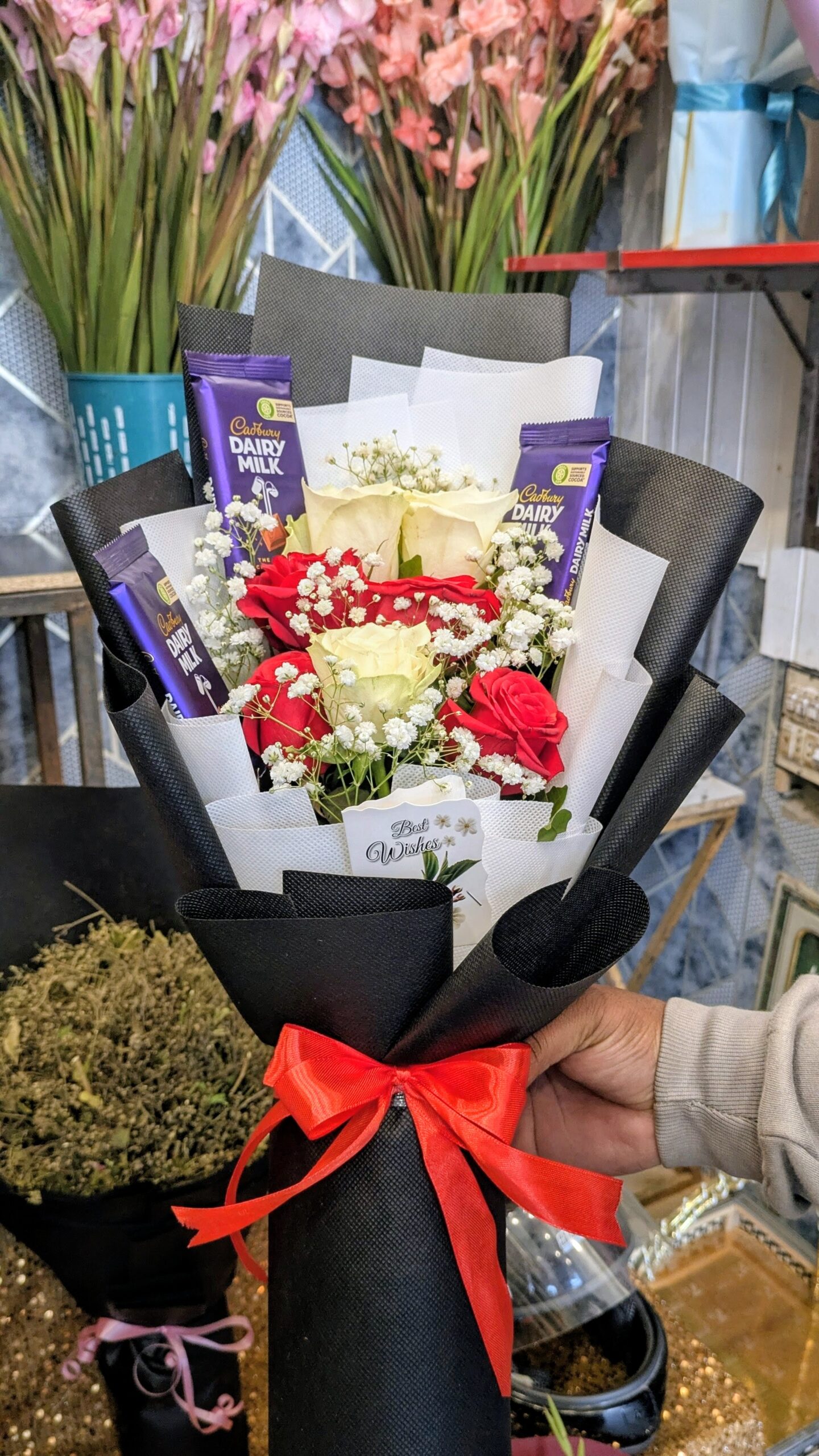 PXL_20260202_080648083~3 Imported bouquet with chocolate π« & beautiful packing - Image 1