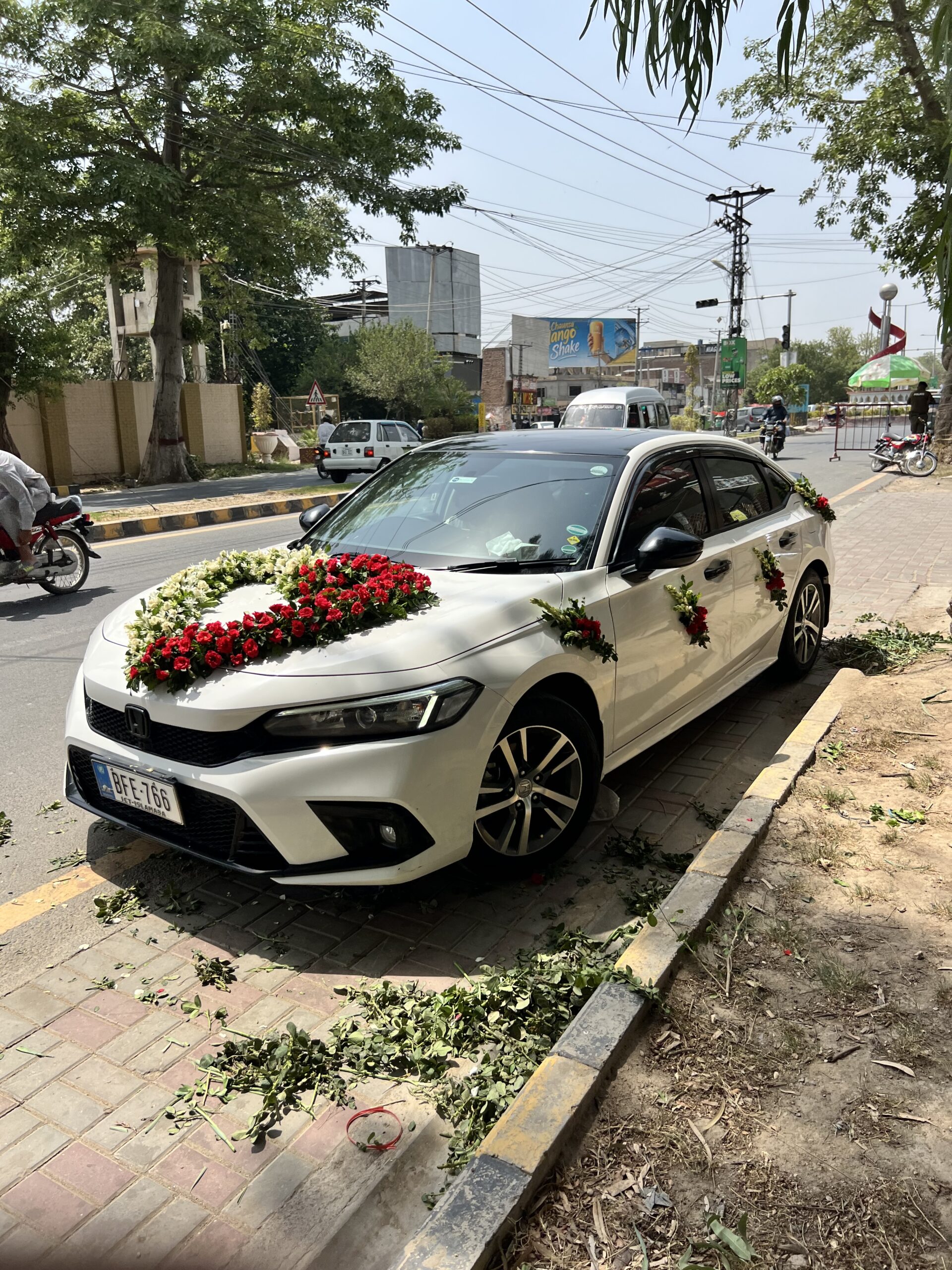 IMG_1367 Beautiful π car decor civic is ready for wedding - Image 1